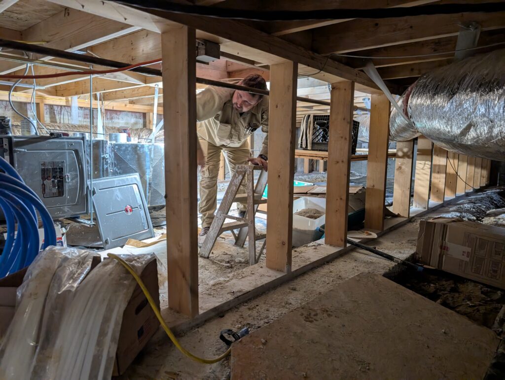 installing insulated ductwork